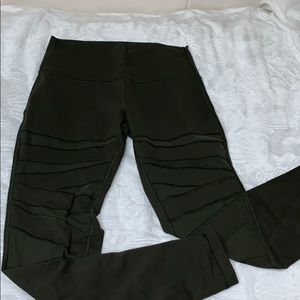 Army green/ olive mesh lulu lemon leggings